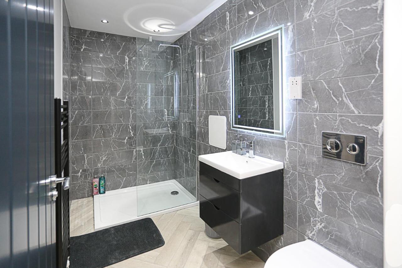 No1 Luxury Service Apartments 贝尔法斯特 外观 照片