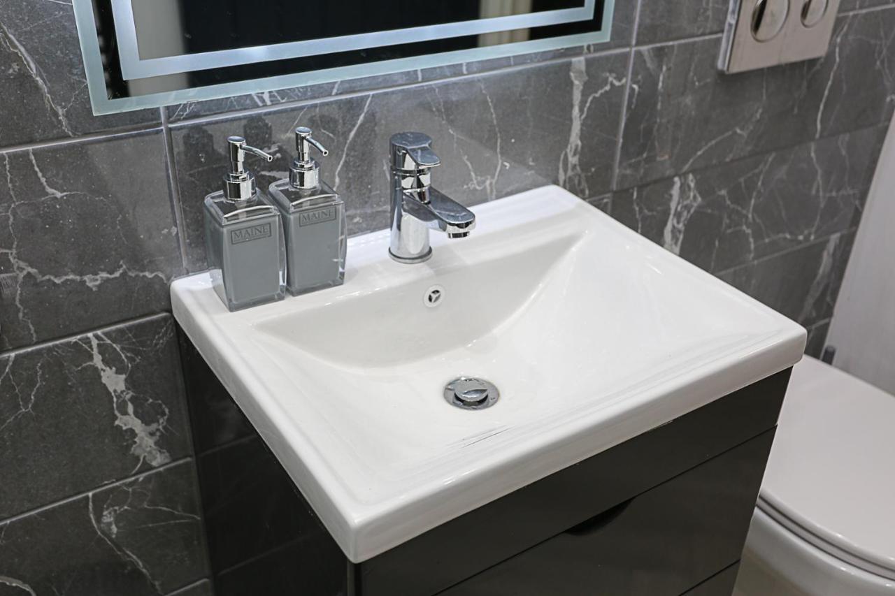 No1 Luxury Service Apartments 贝尔法斯特 外观 照片